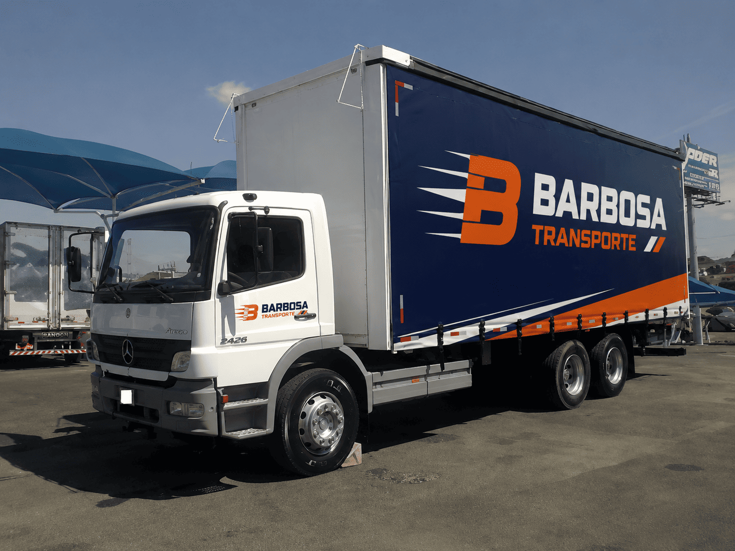 Truck Logístico Barbosa Transporte